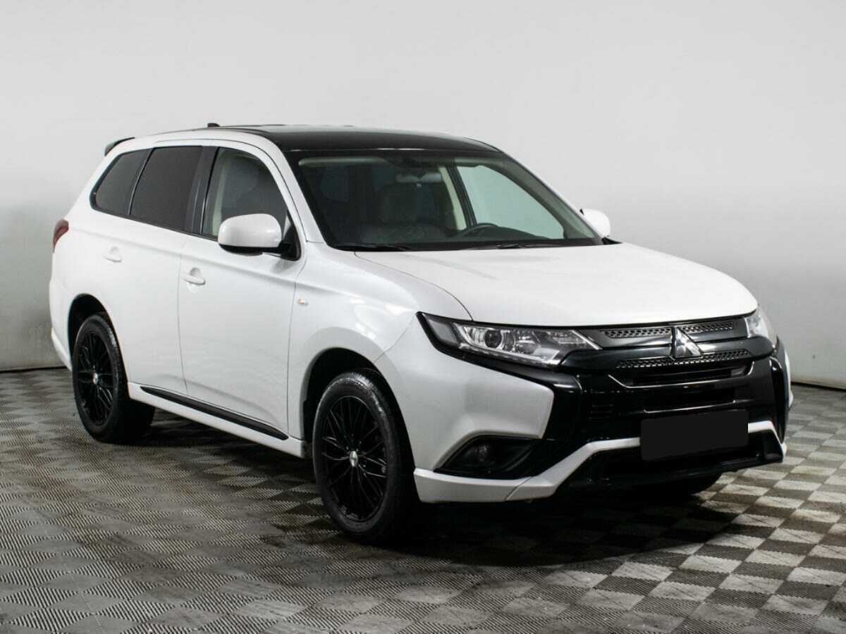 Mitsubishi Outlander 2022 года с пробегом. Фото: #2