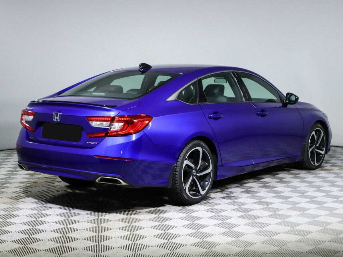 Honda Accord 2022 года с пробегом. Фото: #2