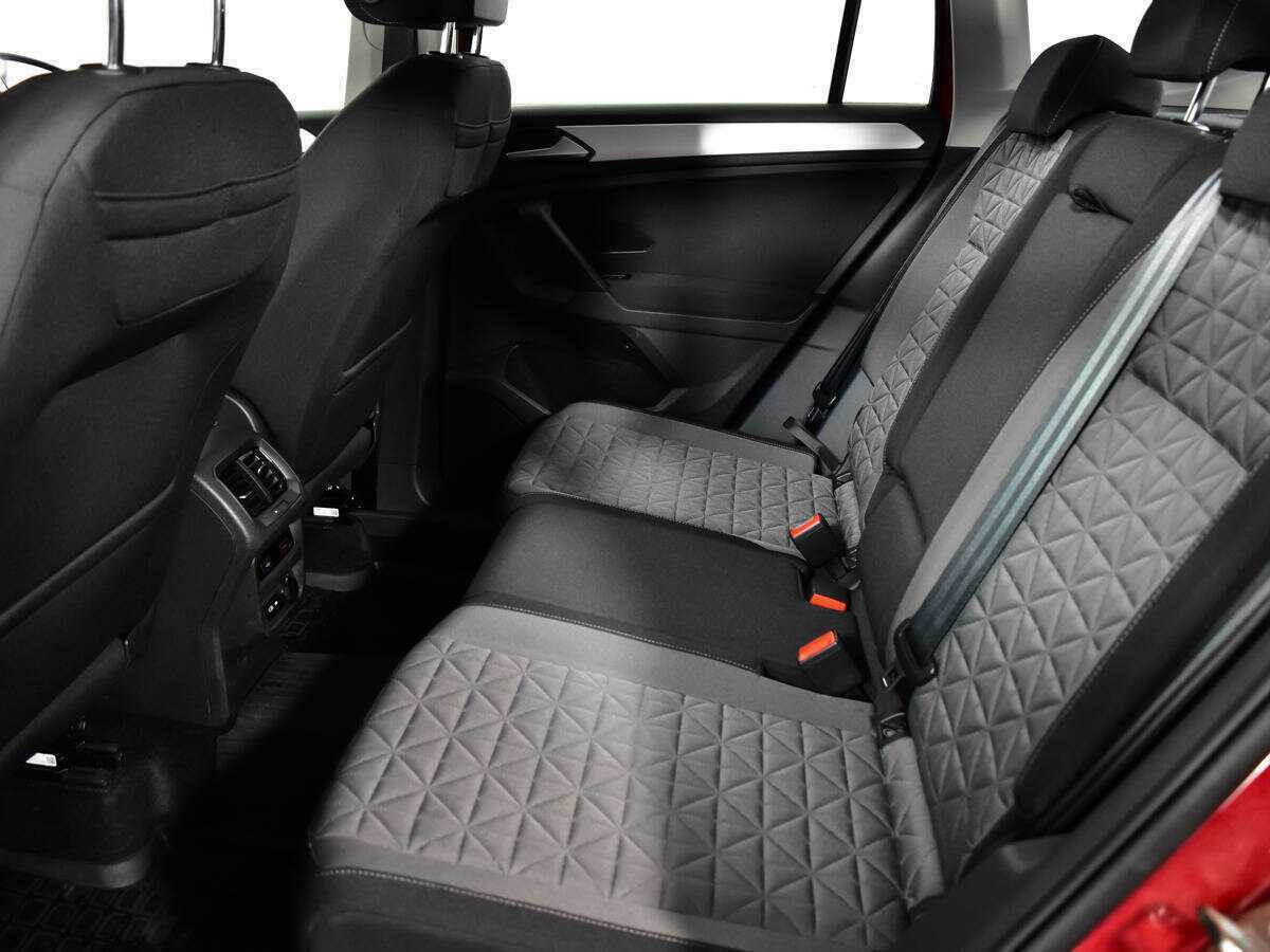Volkswagen Tiguan 2021 года с пробегом. Фото: #9