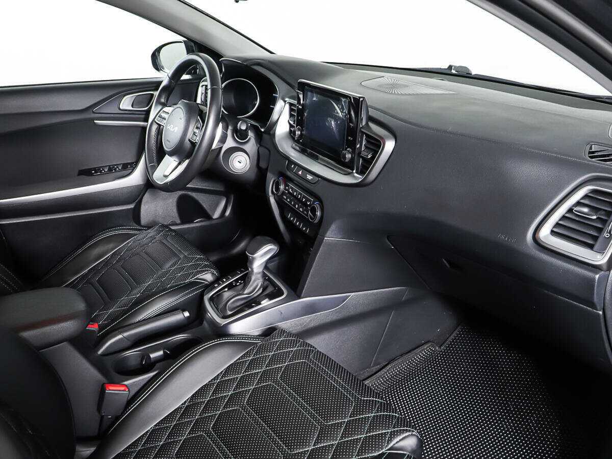 Kia Ceed 2021 года с пробегом. Фото: #8