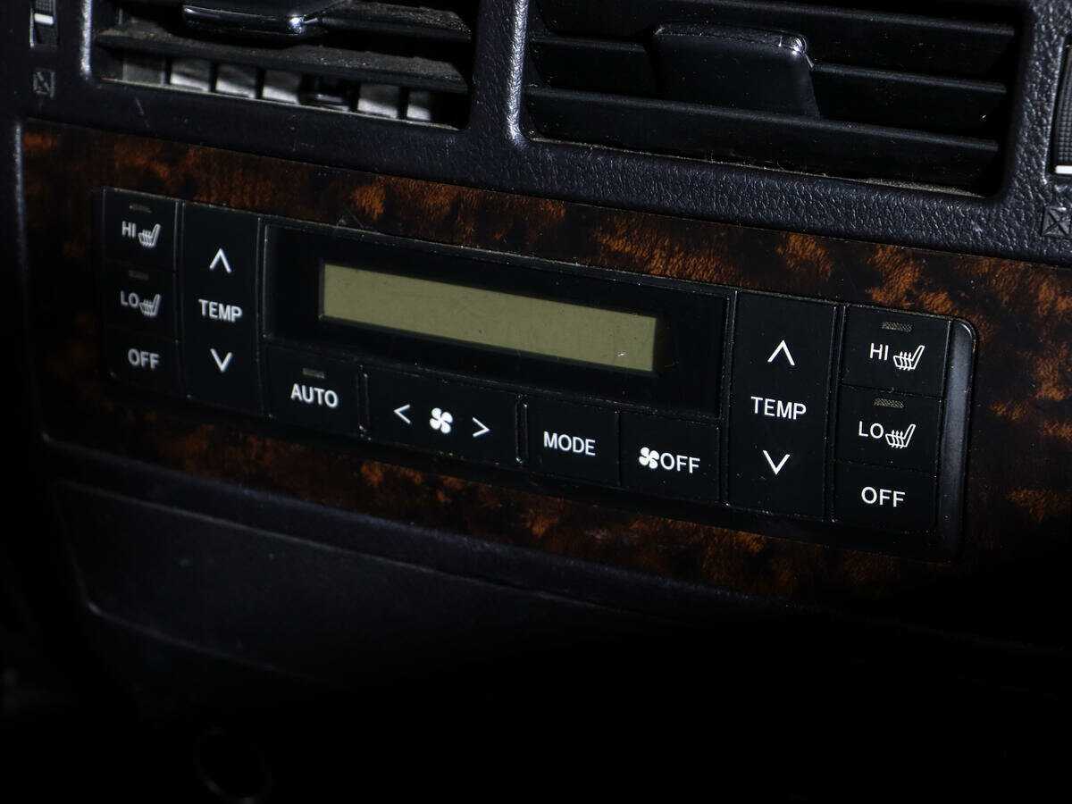 Toyota Land Cruiser 2012 года с пробегом. Фото: #14