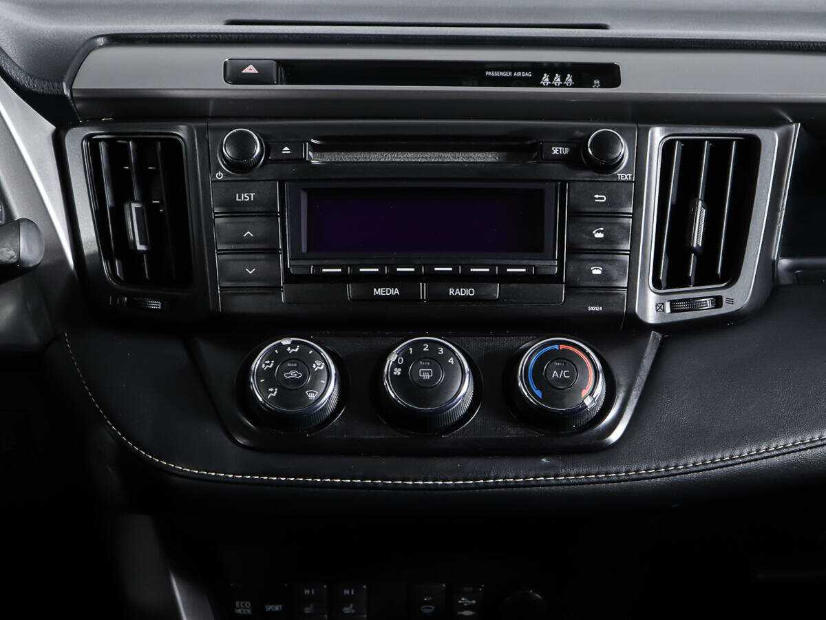 Toyota RAV4 2016 года с пробегом. Фото: #11