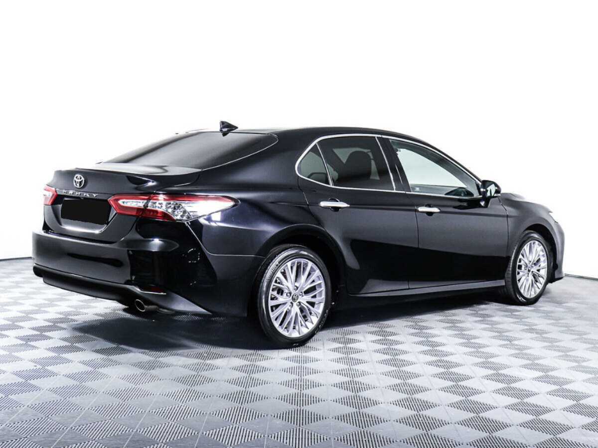 Toyota Camry 2021 года с пробегом. Фото: #4