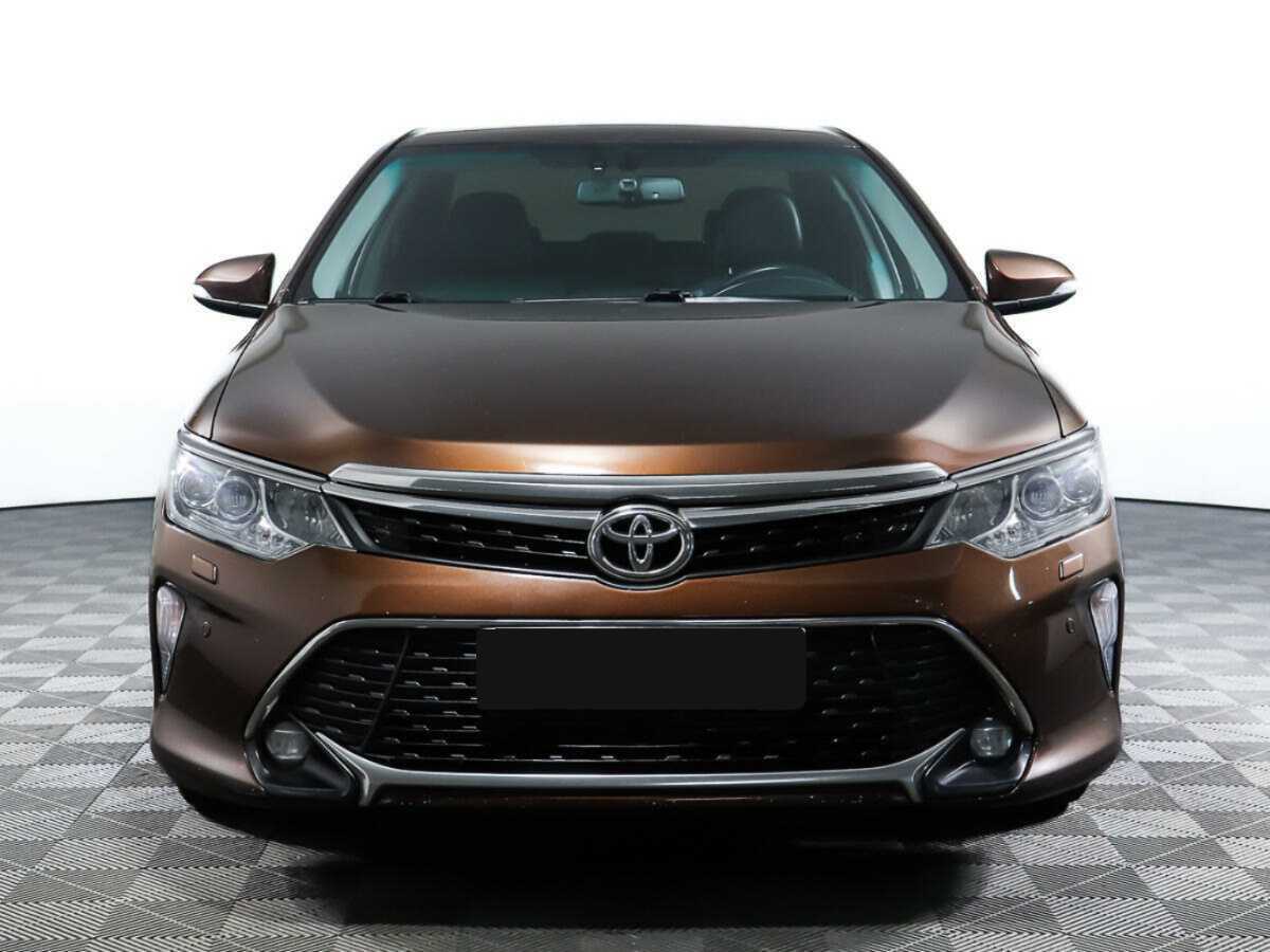 Toyota Camry 2017 года с пробегом. Фото: #1