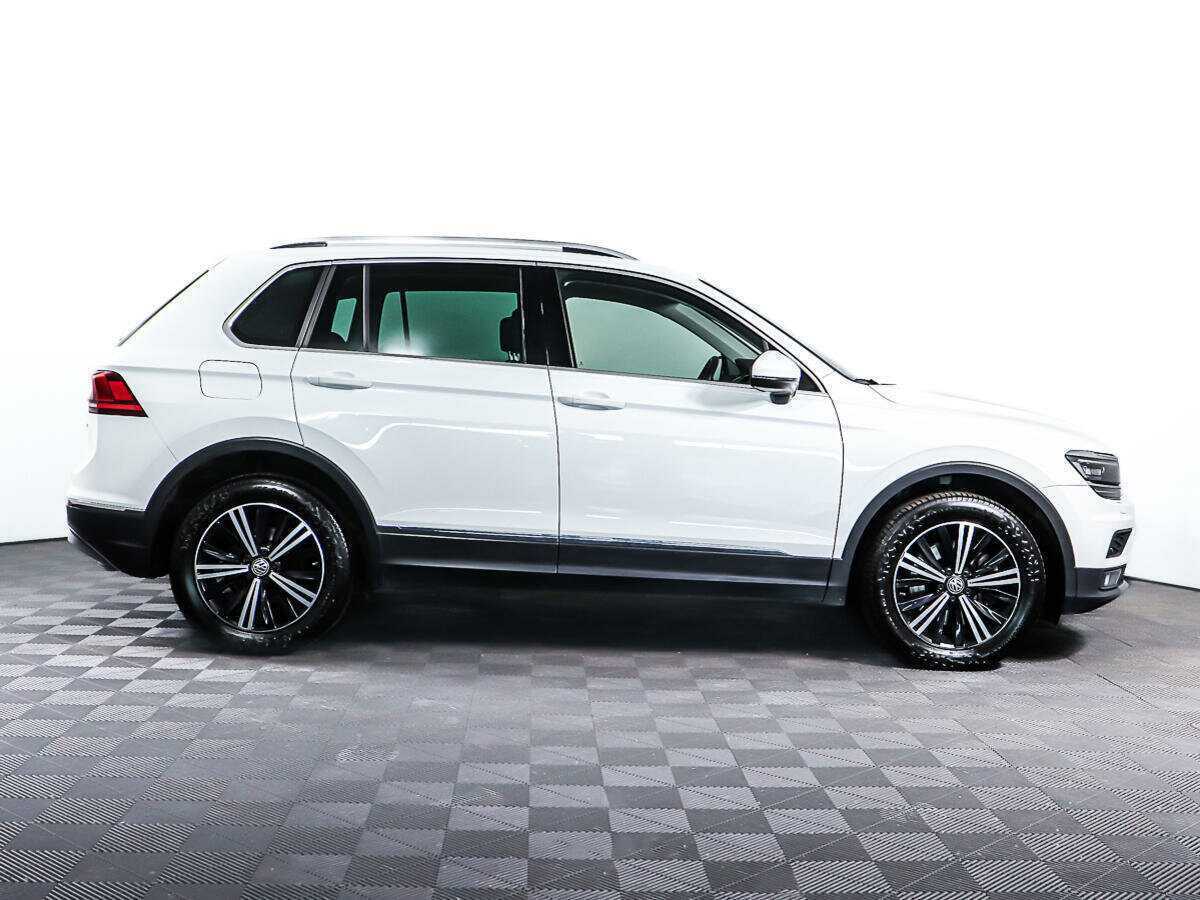 Volkswagen Tiguan 2017 года с пробегом. Фото: #3