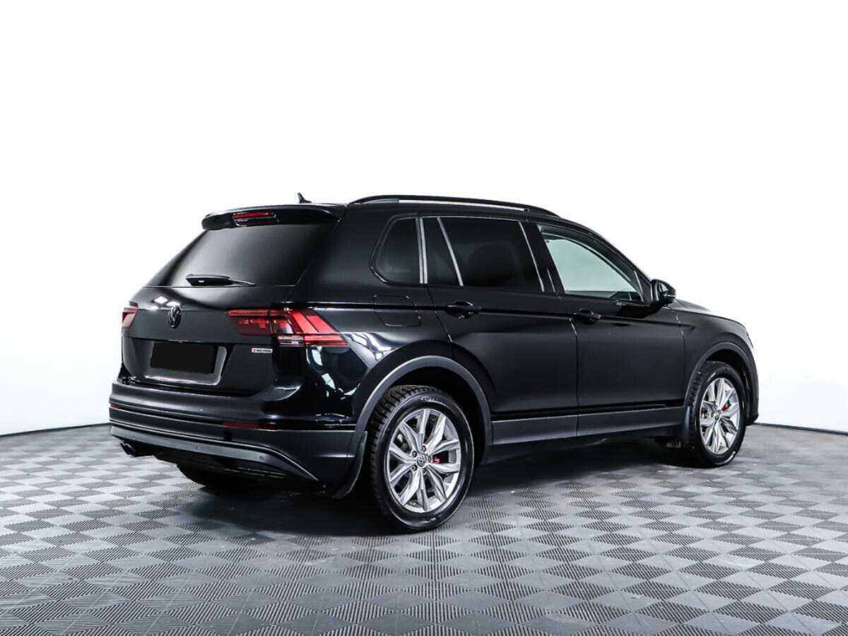 Volkswagen Tiguan 2018 года с пробегом. Фото: #4