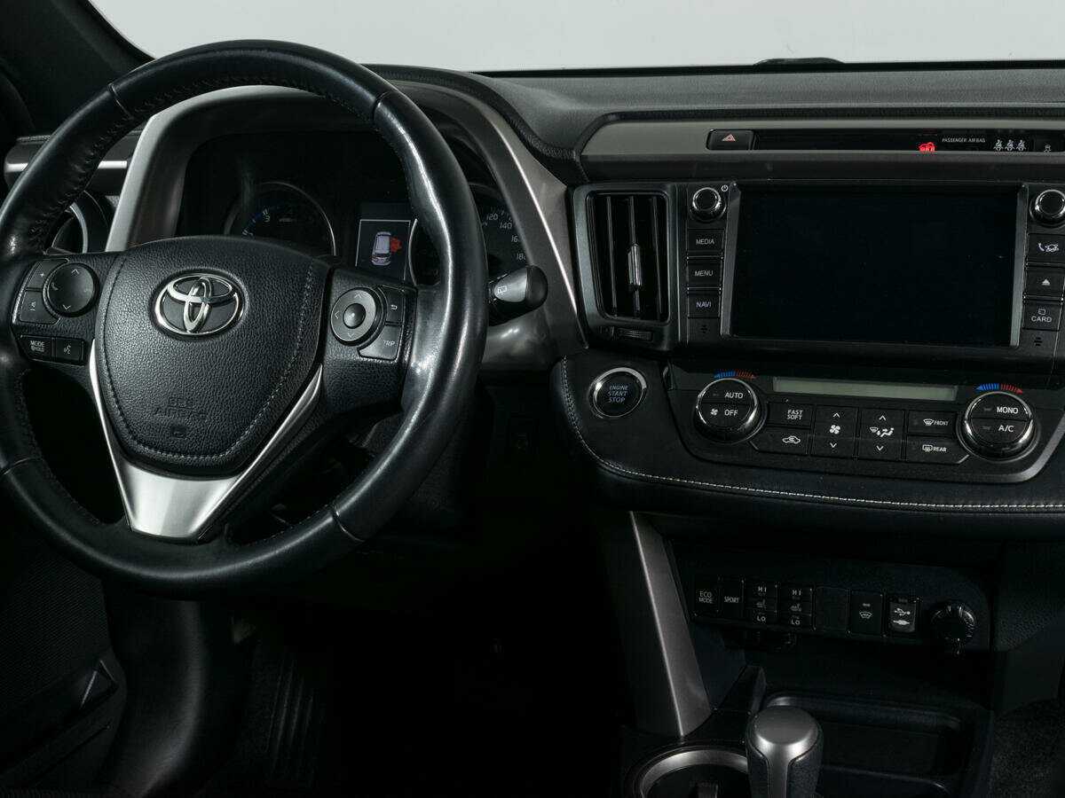 Toyota RAV4 2018 года с пробегом. Фото: #10