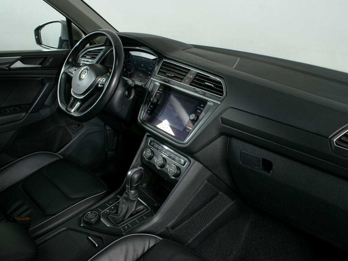 Volkswagen Tiguan 2018 года с пробегом. Фото: #9