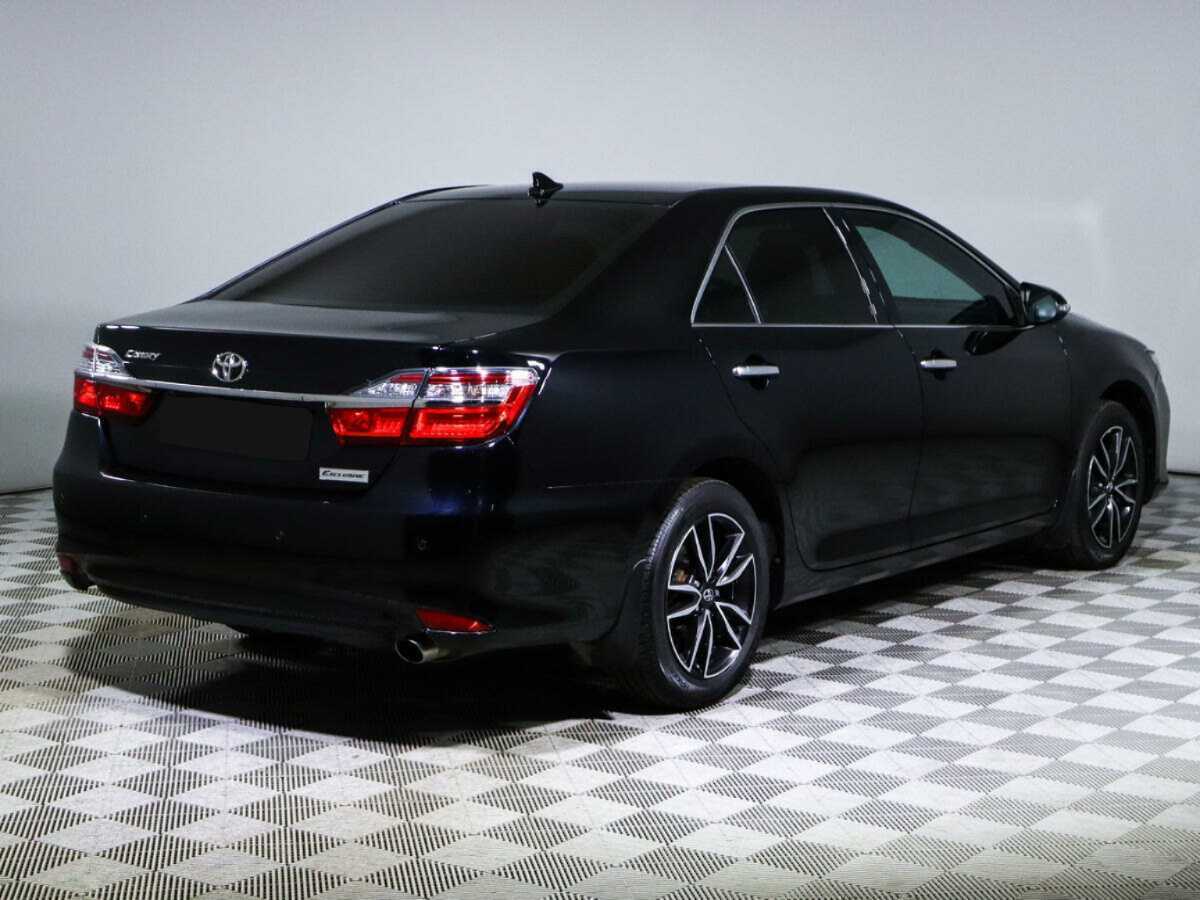 Toyota Camry 2018 года с пробегом. Фото: #3