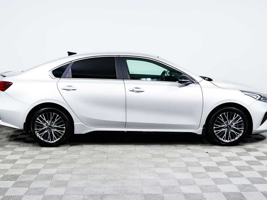 Kia Cerato 2022 года с пробегом. Фото: #3
