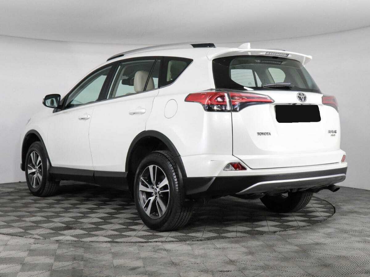Toyota RAV4 2017 года с пробегом. Фото: #6