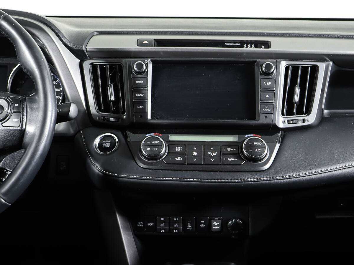 Toyota RAV4 2018 года с пробегом. Фото: #11