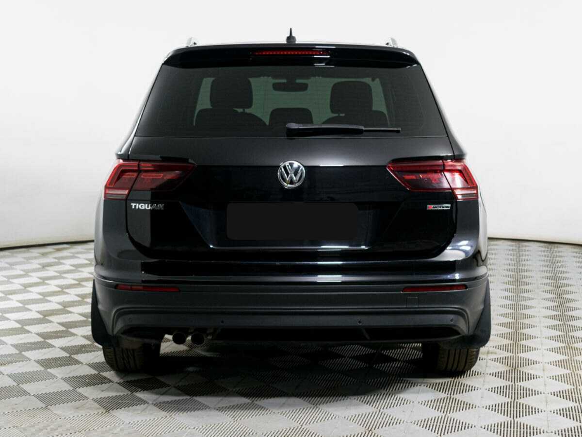 Volkswagen Tiguan 2018 года с пробегом. Фото: #4