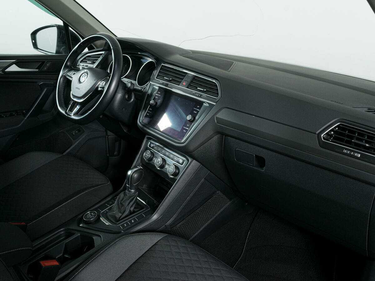 Volkswagen Tiguan 2018 года с пробегом. Фото: #8