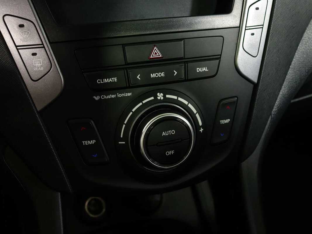 Hyundai Santa Fe 2013 года с пробегом. Фото: #24