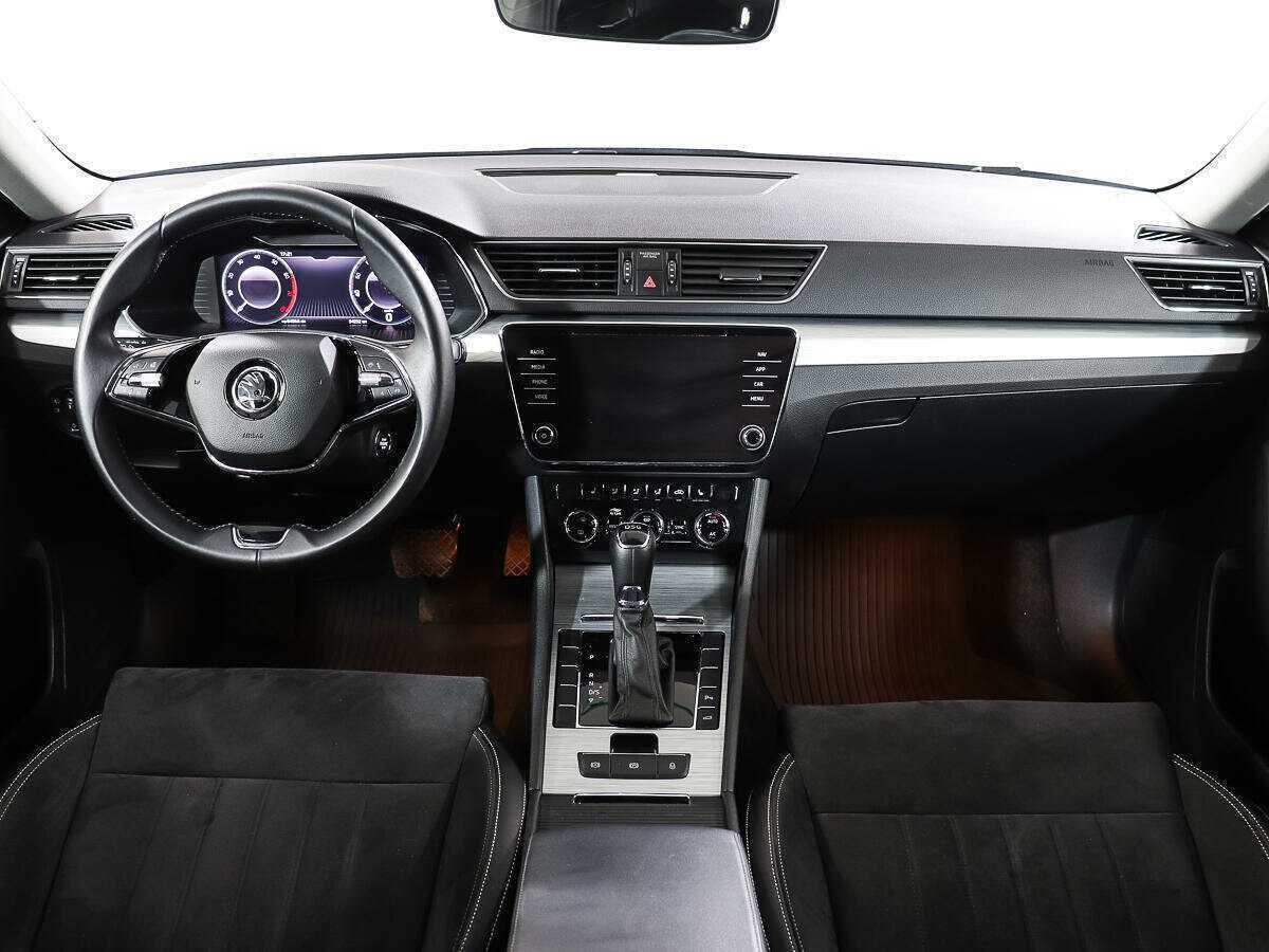 Skoda Superb 2021 года с пробегом. Фото: #11