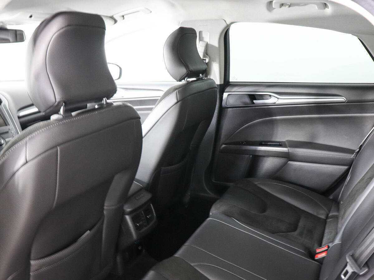 Ford Mondeo 2016 года с пробегом. Фото: #11