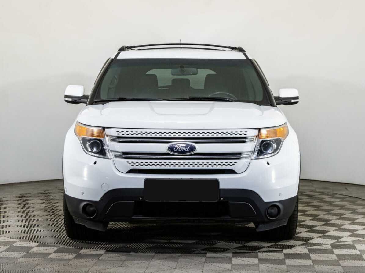 Ford Explorer 2014 года с пробегом. Фото: #1