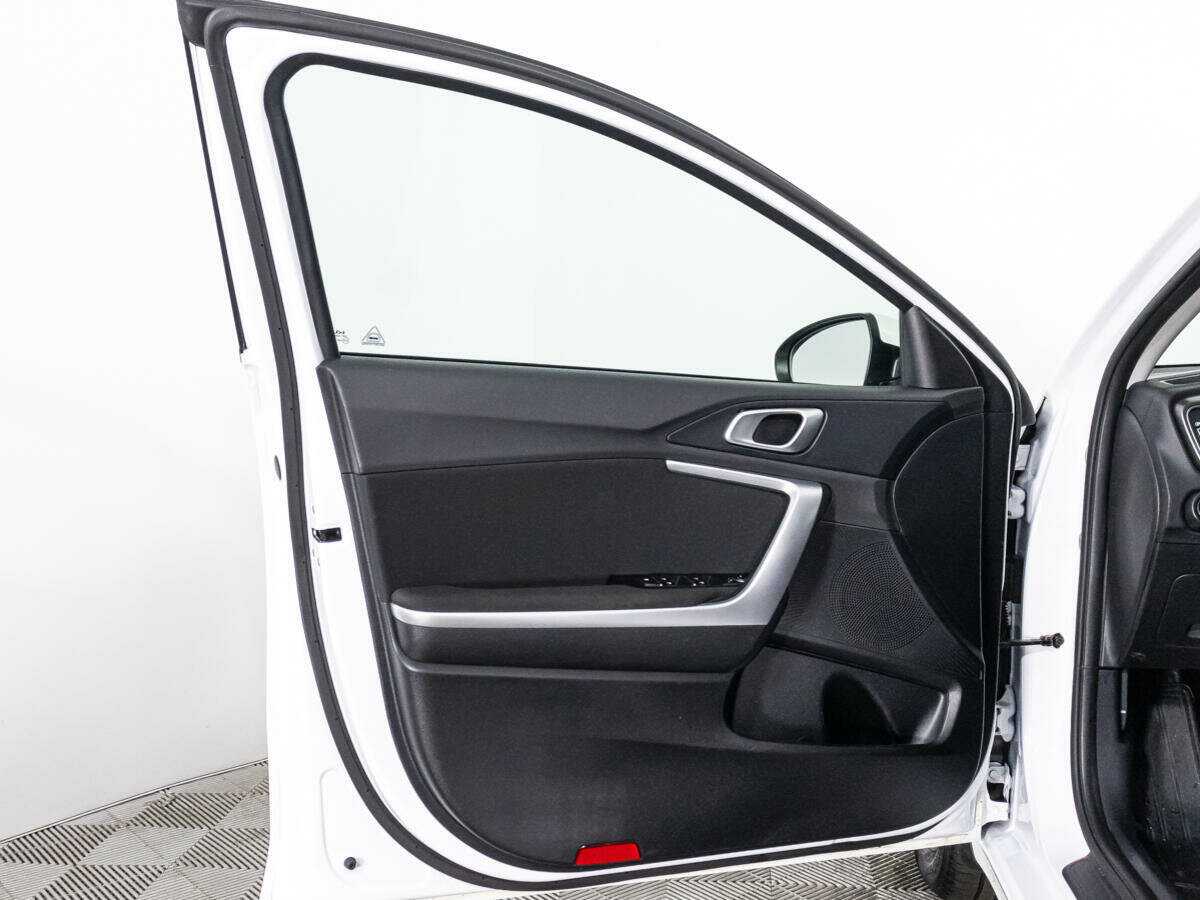 Kia Ceed 2023 года с пробегом. Фото: #22