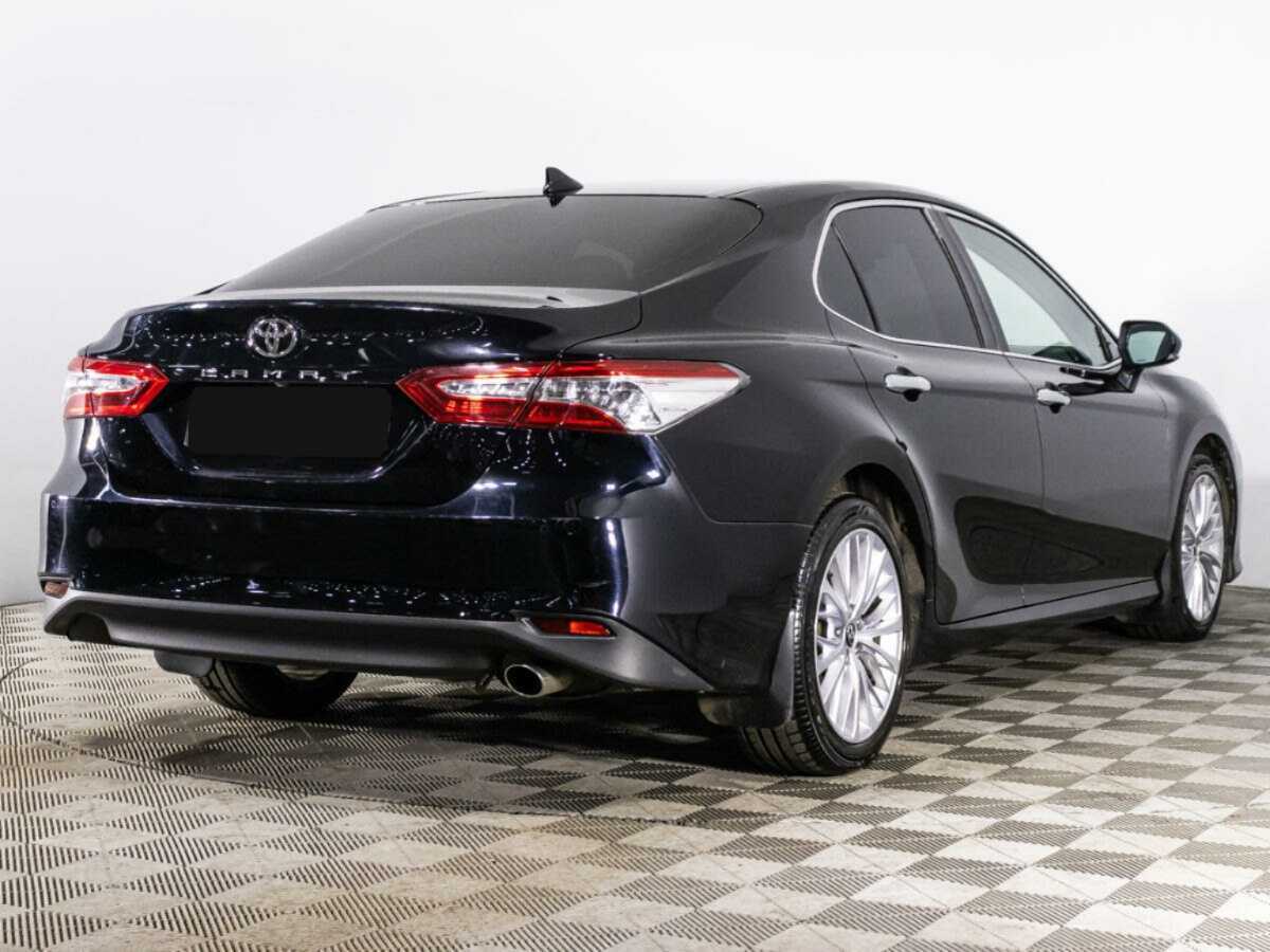 Toyota Camry 2018 года с пробегом. Фото: #4