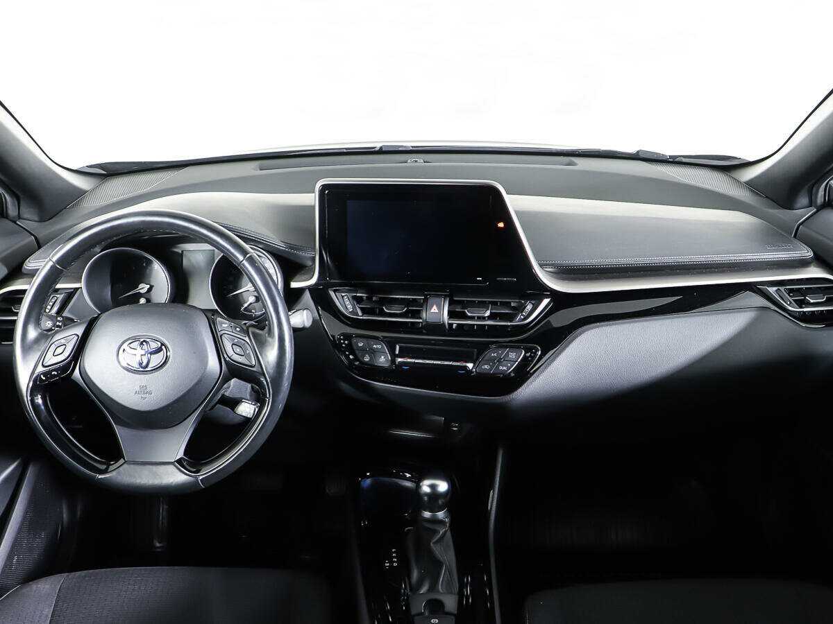 Toyota C-HR 2019 года с пробегом. Фото: #10
