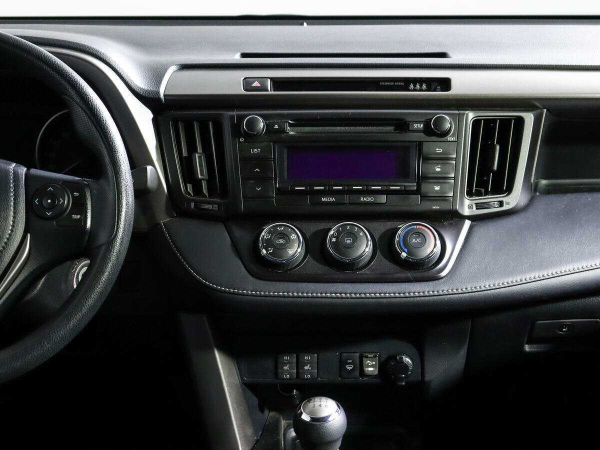 Toyota RAV4 2018 года с пробегом. Фото: #12