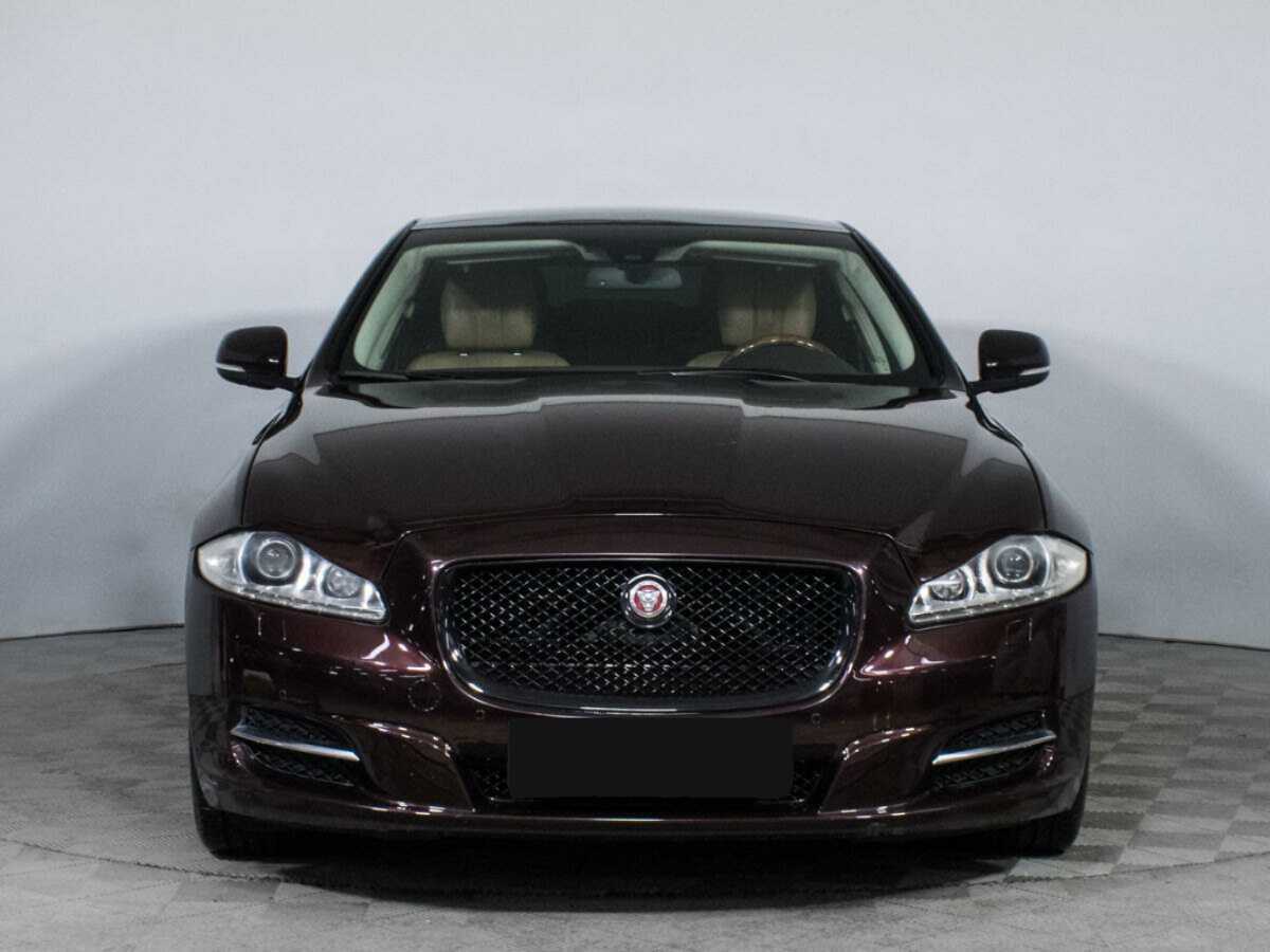 Jaguar XJ 2014 года с пробегом. Фото: #1