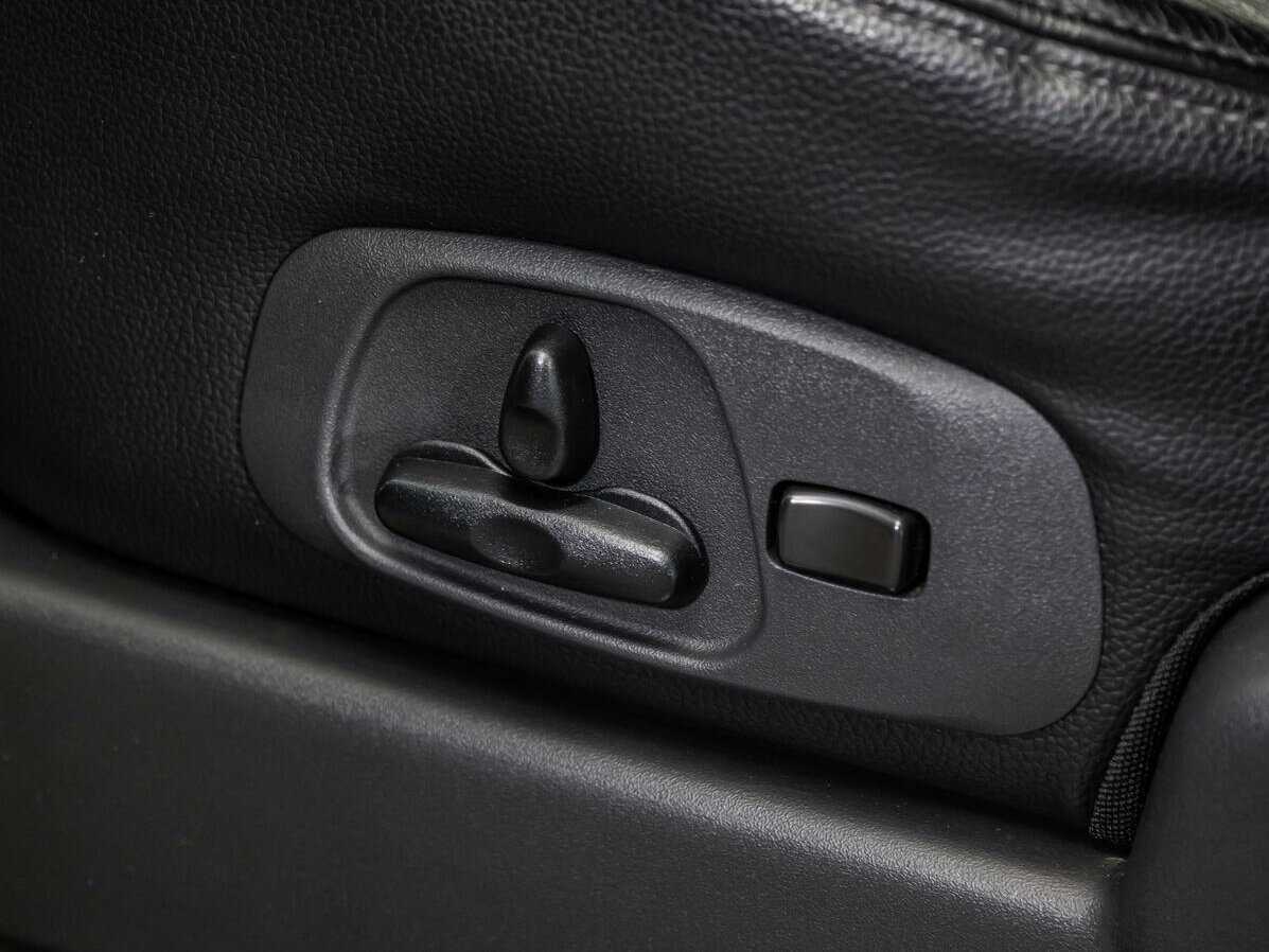 Mitsubishi Pajero 2017 года с пробегом. Фото: #17