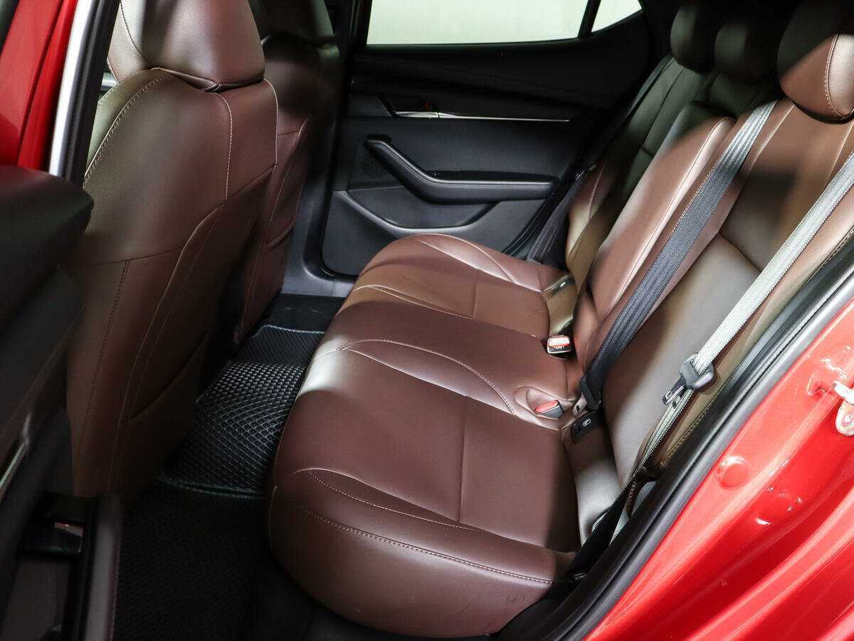 Mazda 3 2019 года с пробегом. Фото: #8