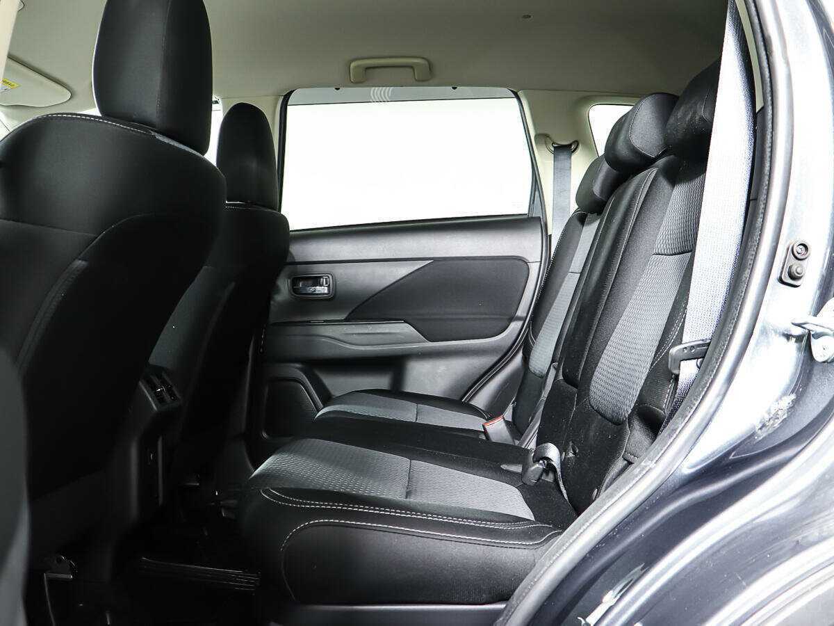 Mitsubishi Outlander 2020 года с пробегом. Фото: #9