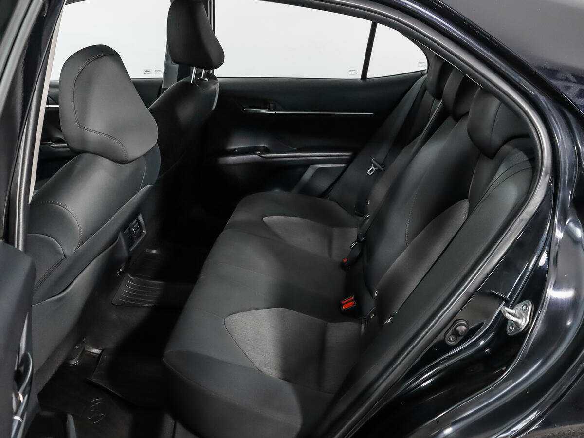 Toyota Camry 2021 года с пробегом. Фото: #10