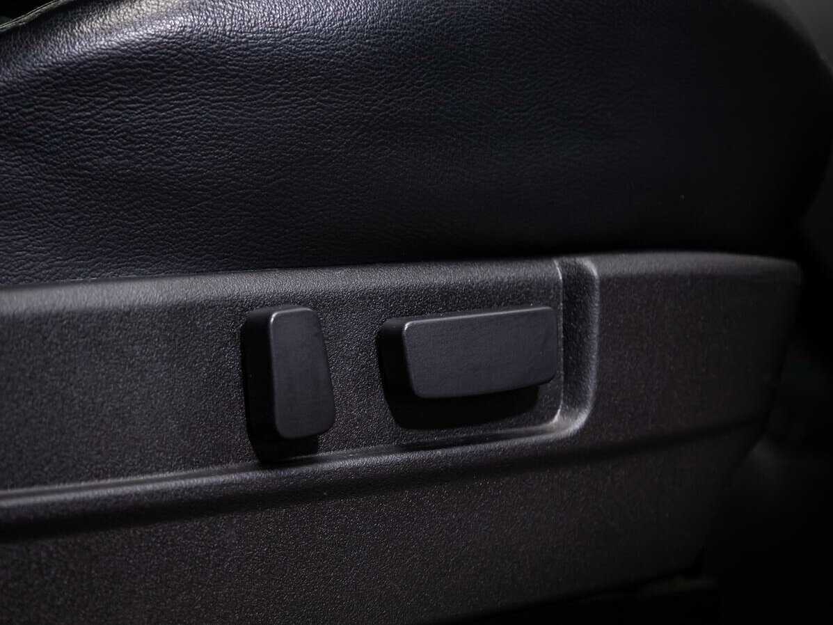 Mitsubishi Pajero Sport 2015 года с пробегом. Фото: #14