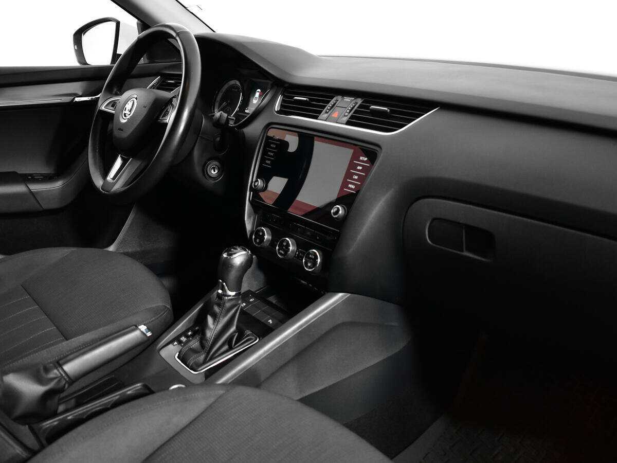 Skoda Octavia 2017 года с пробегом. Фото: #8
