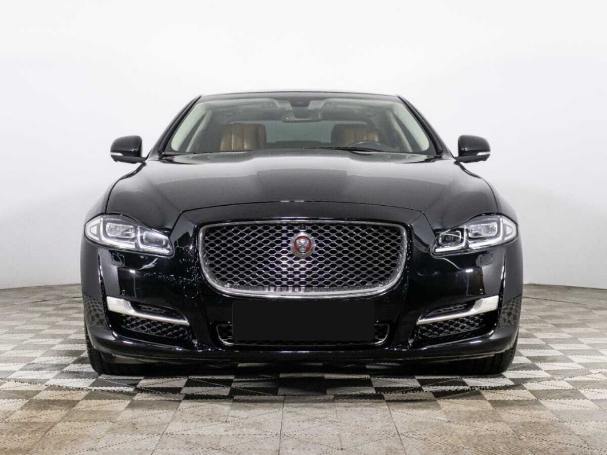 Jaguar XJ 2016 года с пробегом. Фото: #1