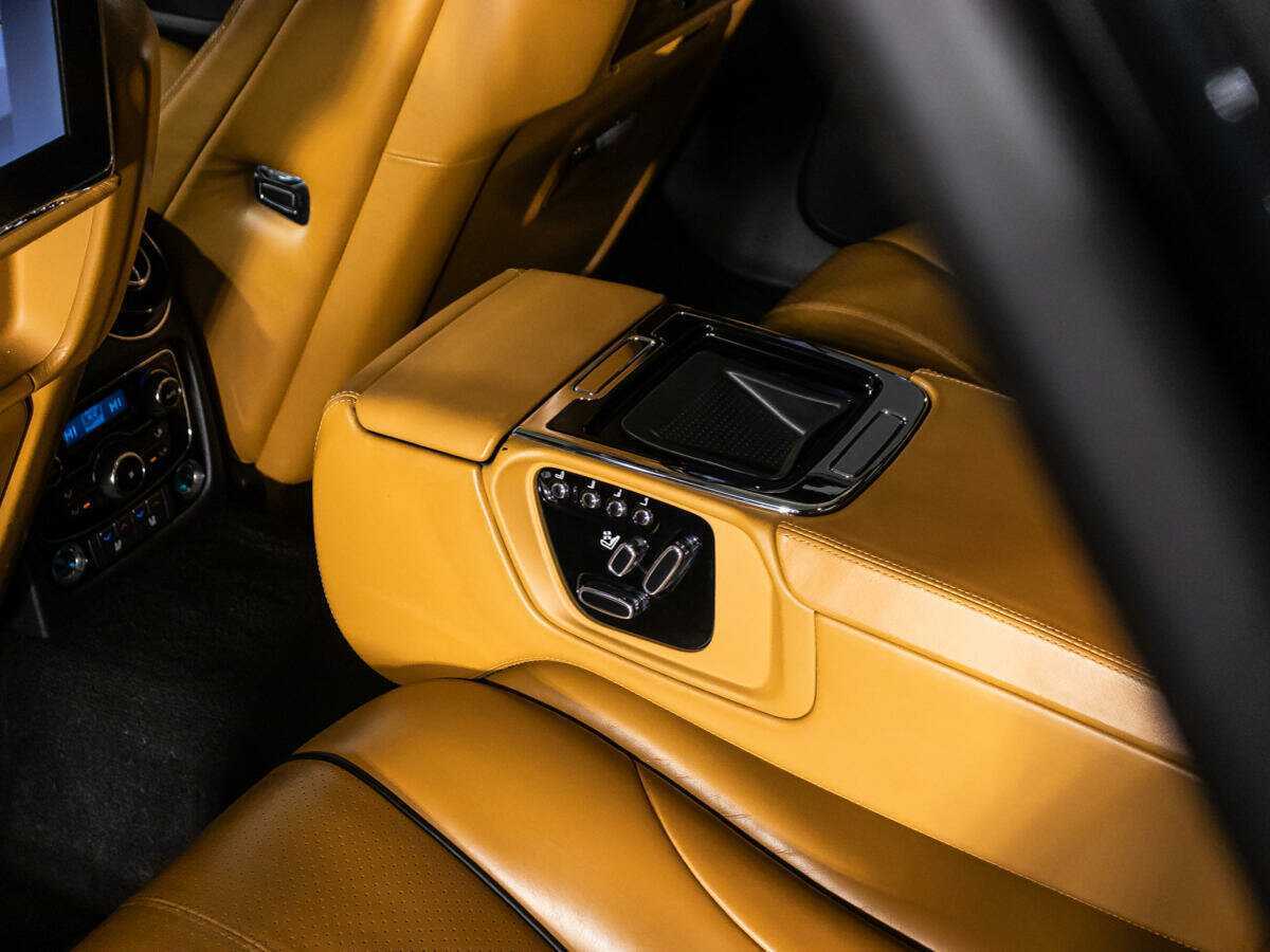 Jaguar XJ 2016 года с пробегом. Фото: #17