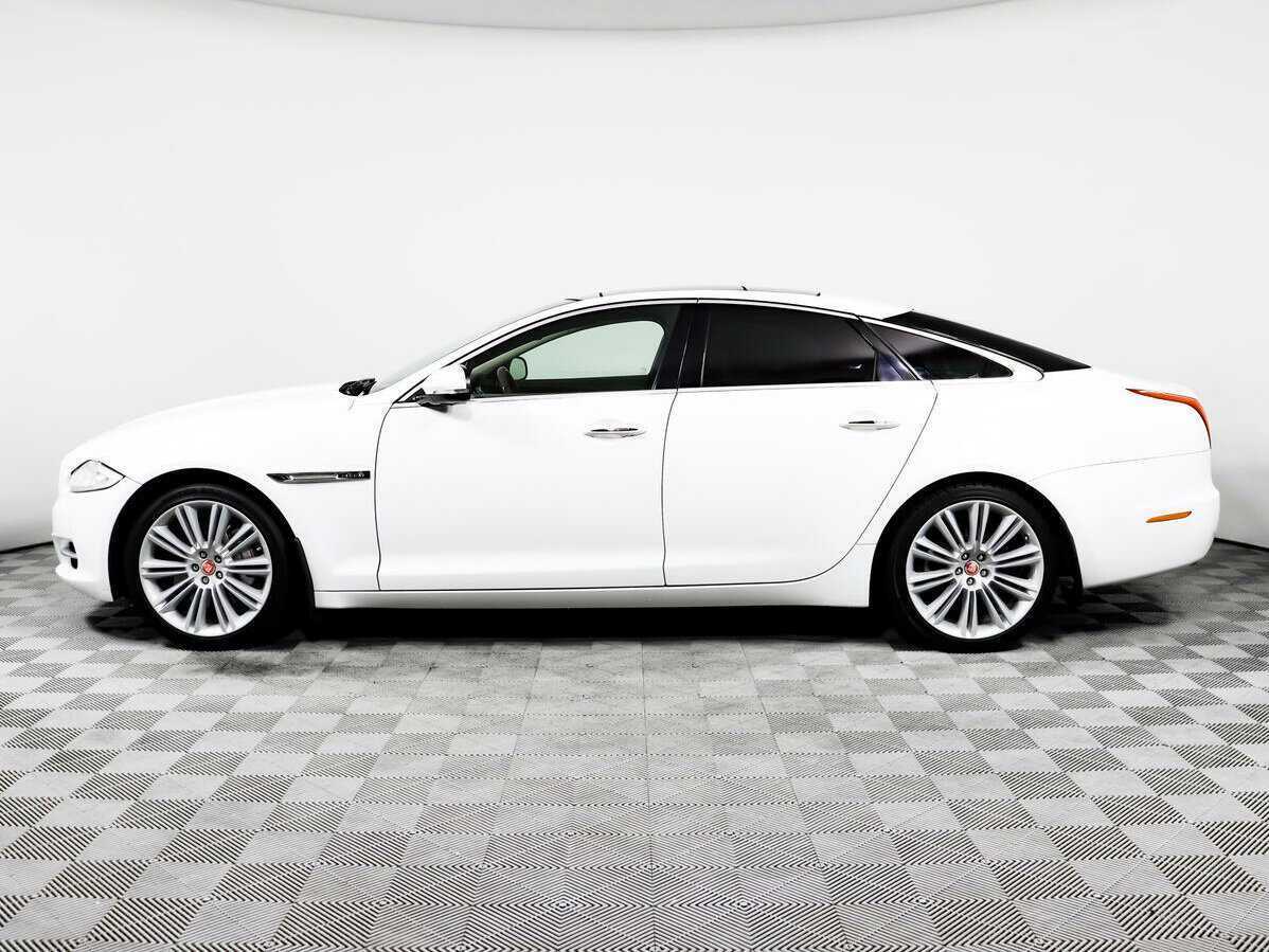 Jaguar XJ 2012 года с пробегом. Фото: #6