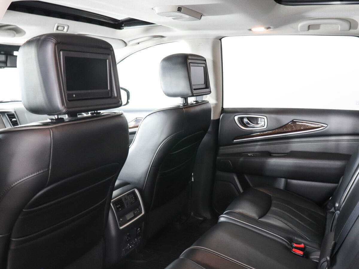 Infiniti QX60 2015 года с пробегом. Фото: #11
