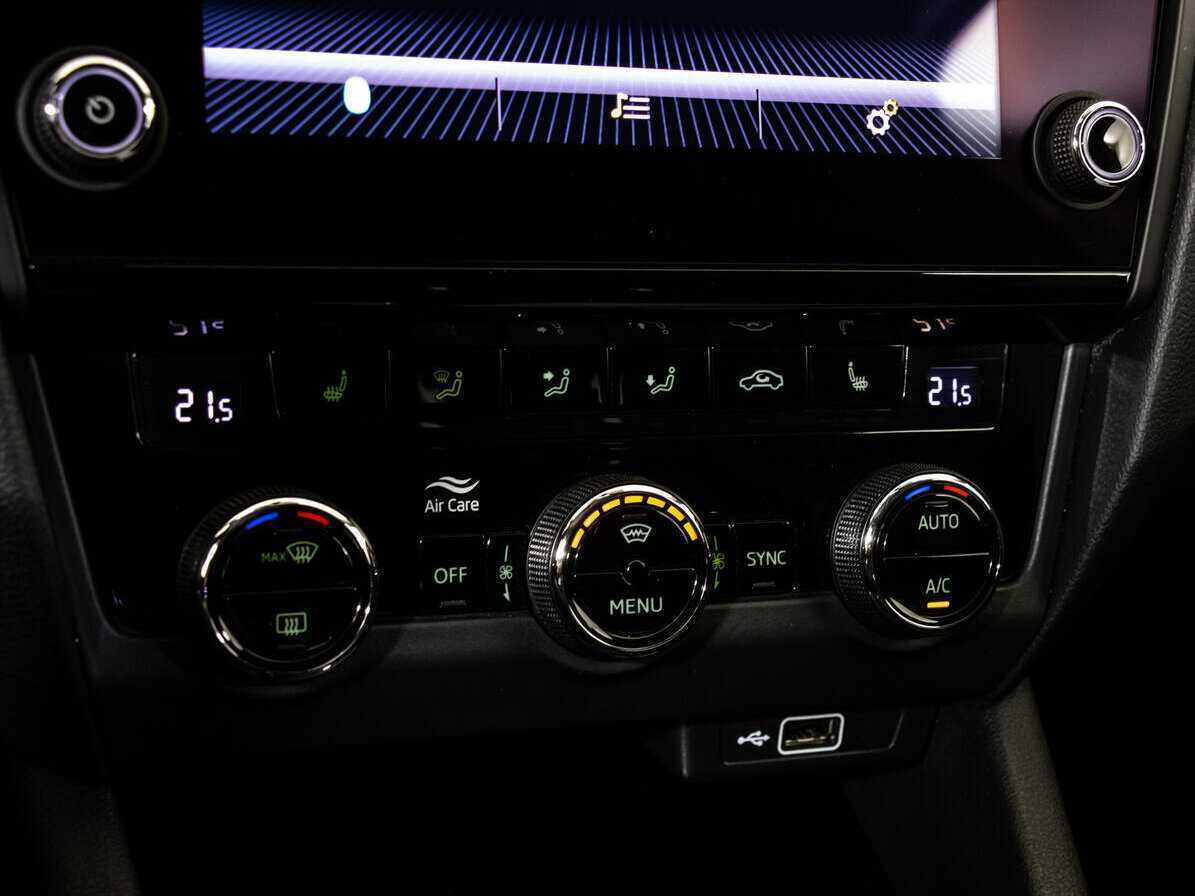 Skoda Octavia 2019 года с пробегом. Фото: #12