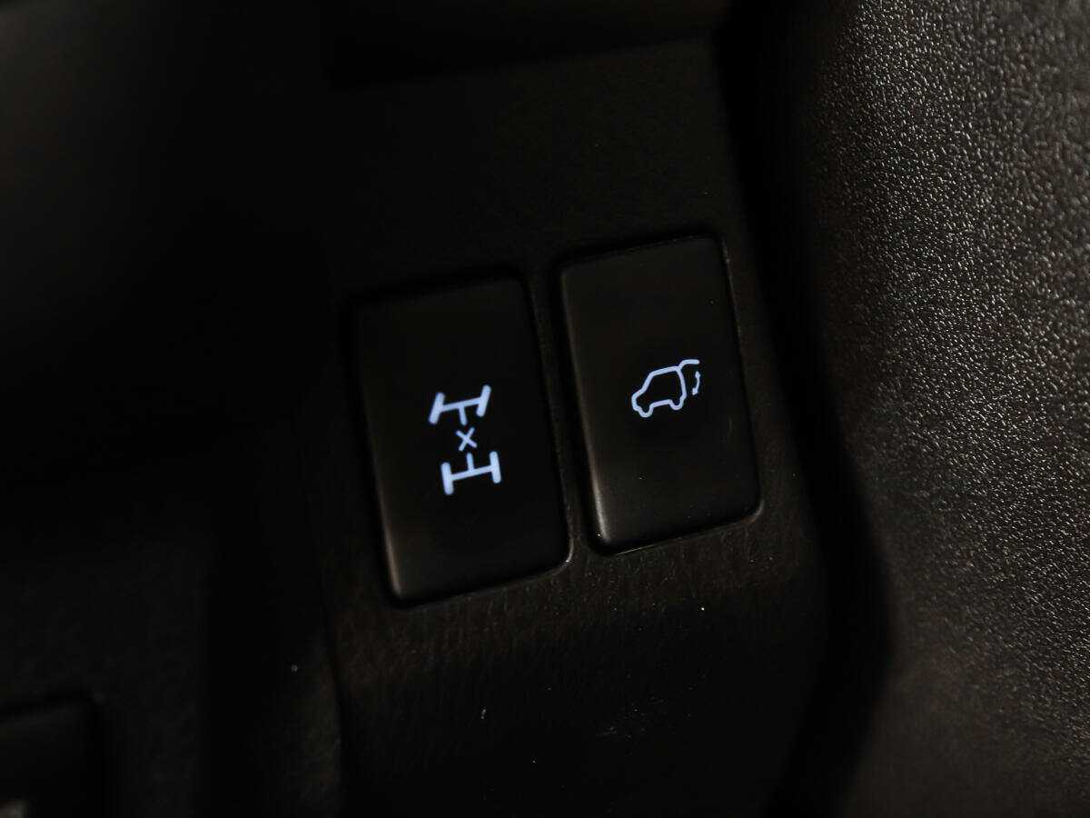 Toyota RAV4 2018 года с пробегом. Фото: #13