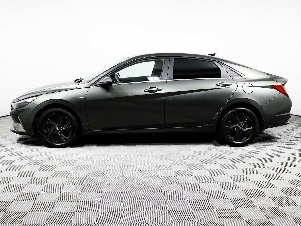 Hyundai Elantra 2021 года с пробегом. Фото: #7