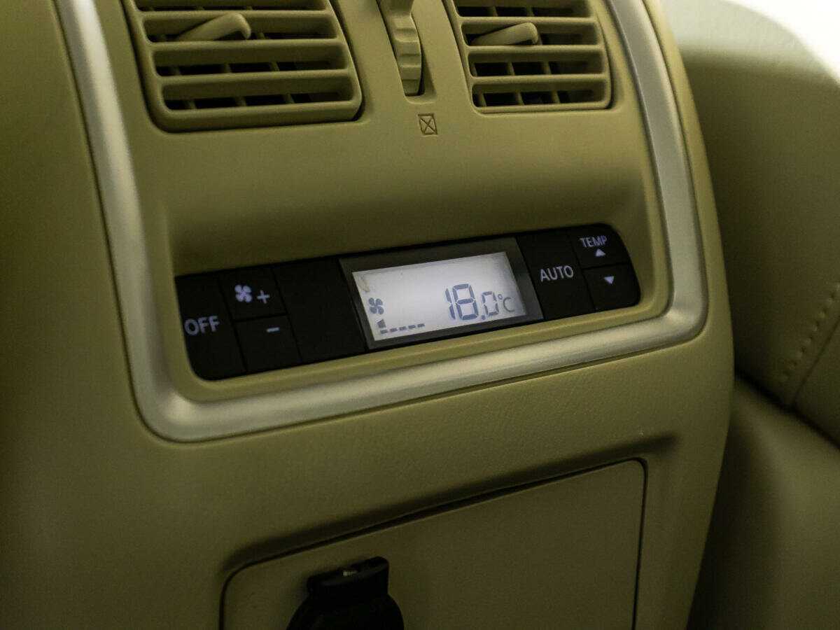 Infiniti QX60 2018 года с пробегом. Фото: #19