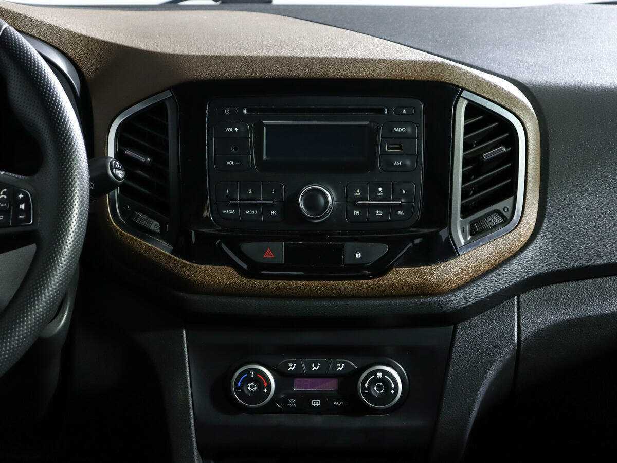 Б/У Лада (ВАЗ) ИКСРЭЙ 2016 года. Фото: #12