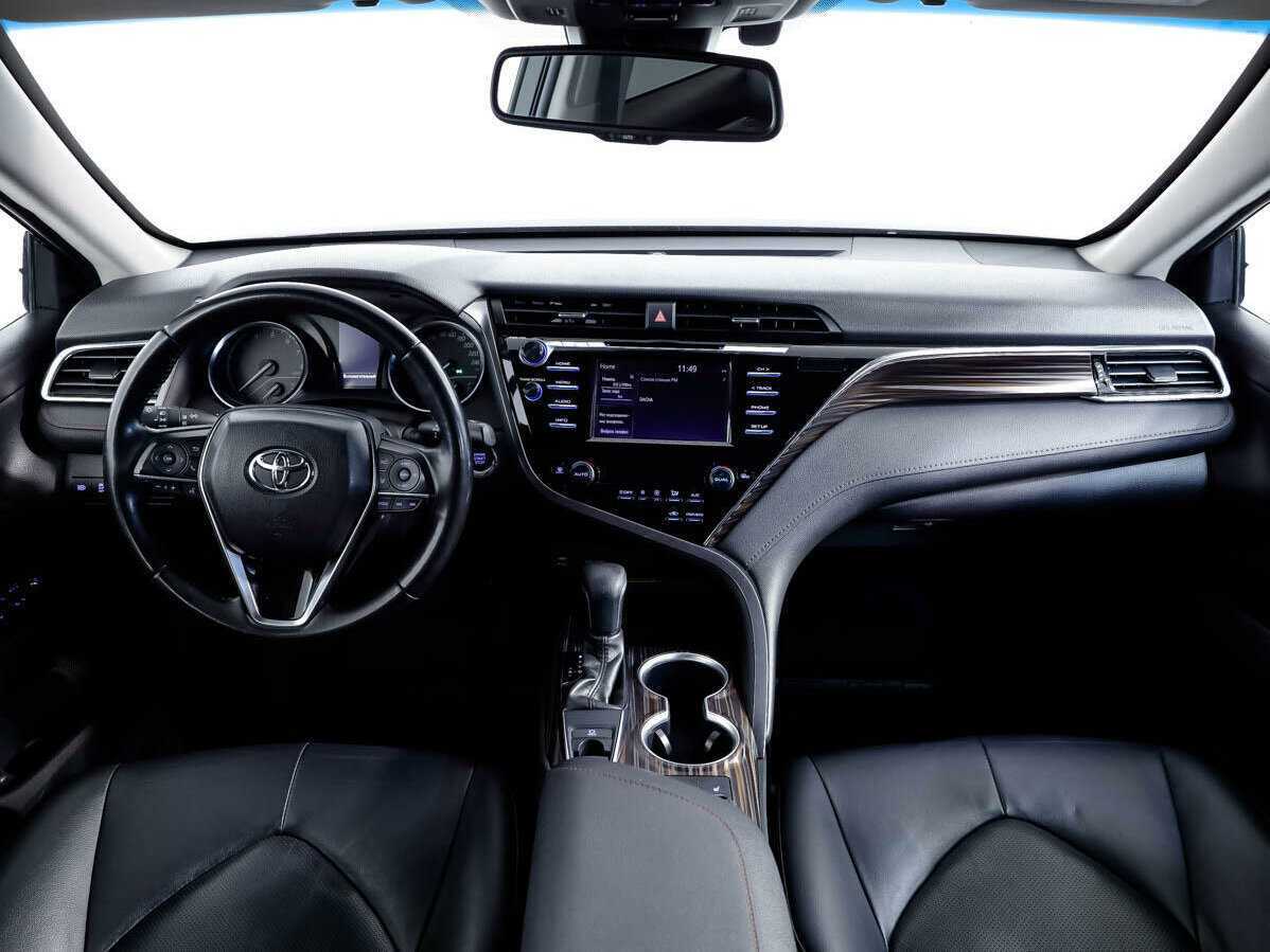 Toyota Camry 2020 года с пробегом. Фото: #7