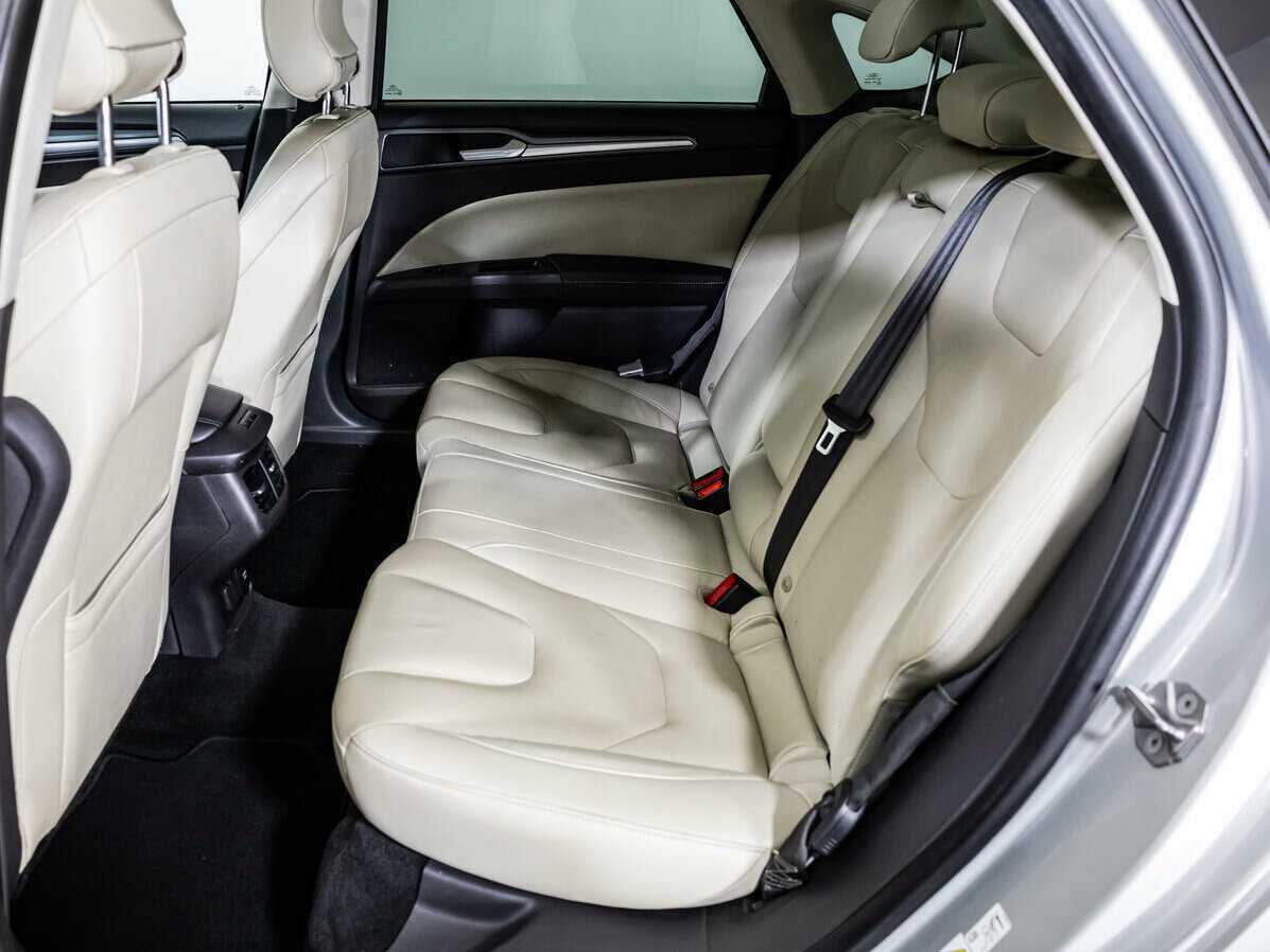 Ford Mondeo 2014 года с пробегом. Фото: #9