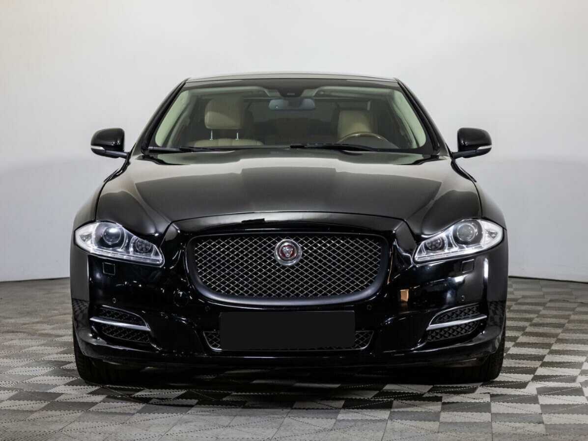 Jaguar XJ 2013 года с пробегом. Фото: #1