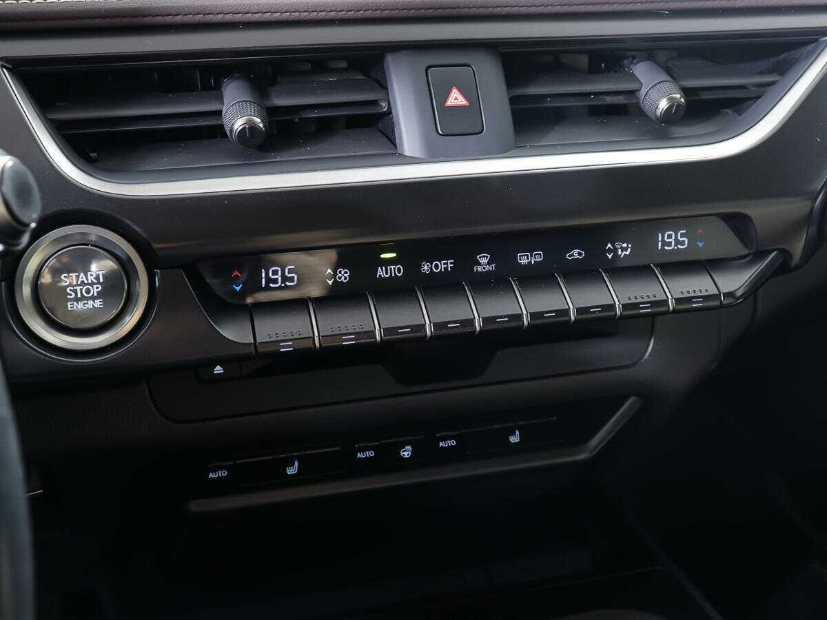 Lexus UX 2019 года с пробегом. Фото: #15