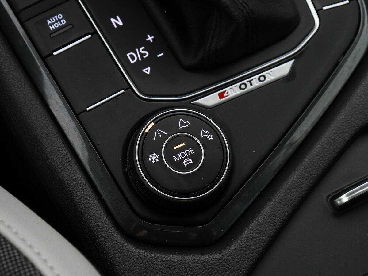 Volkswagen Tiguan 2020 года с пробегом. Фото: #13