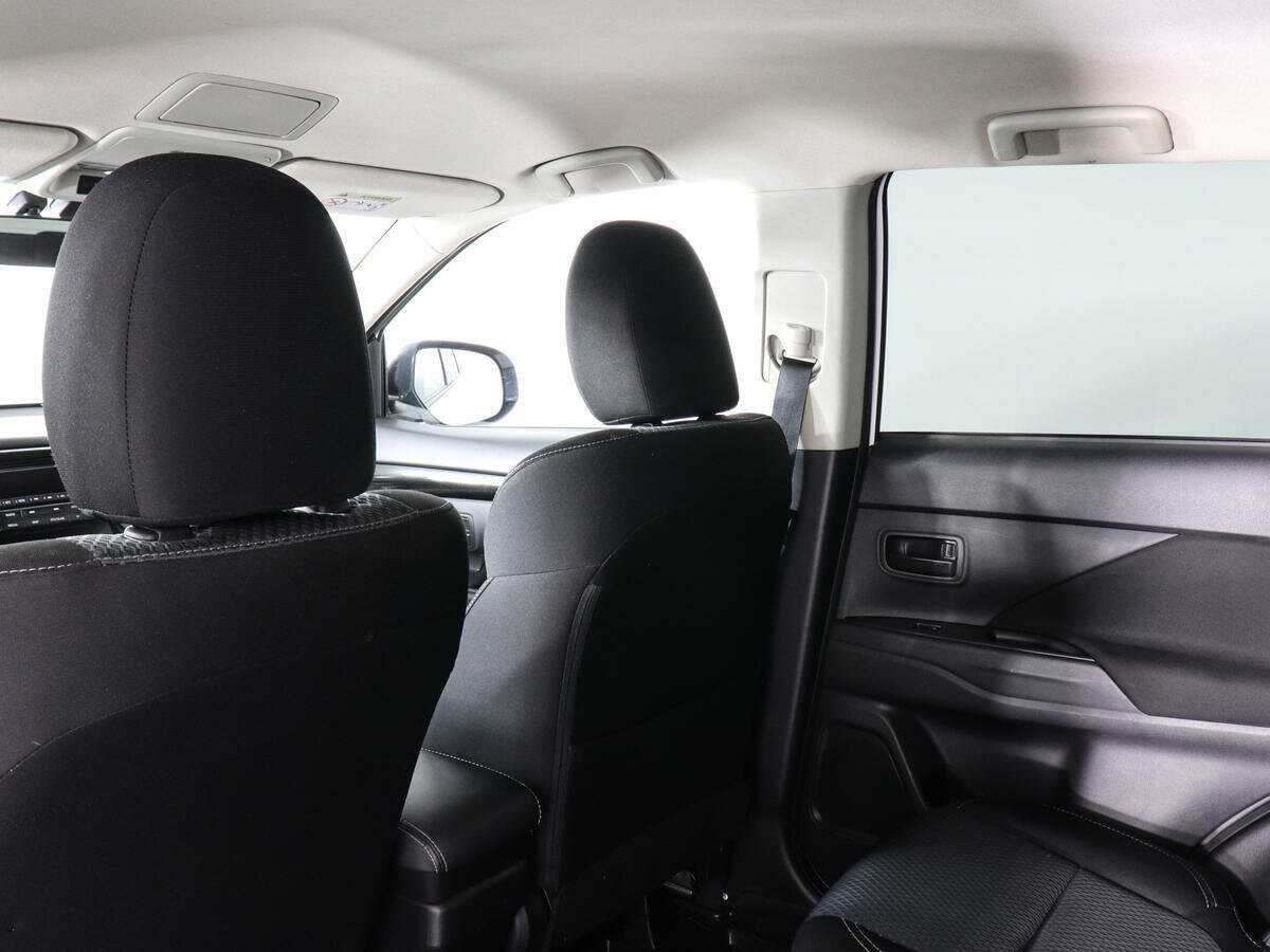 Mitsubishi Outlander 2020 года с пробегом. Фото: #9