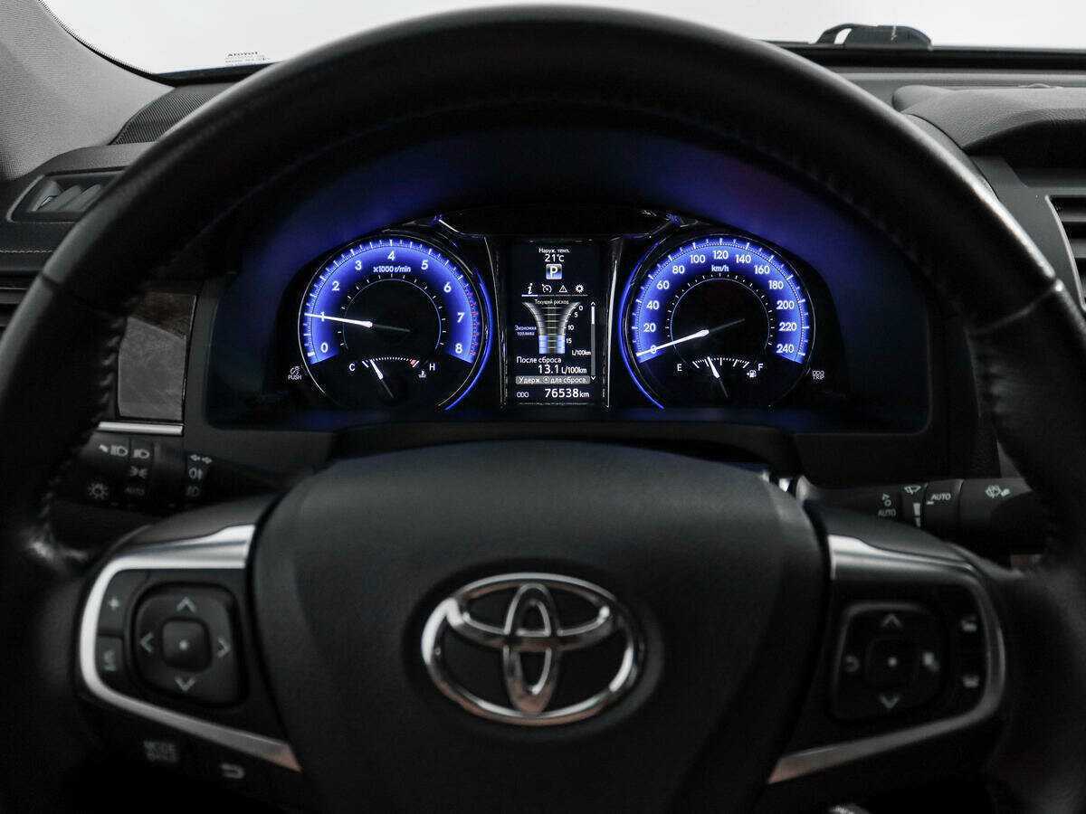 Toyota Camry 2016 года с пробегом. Фото: #18