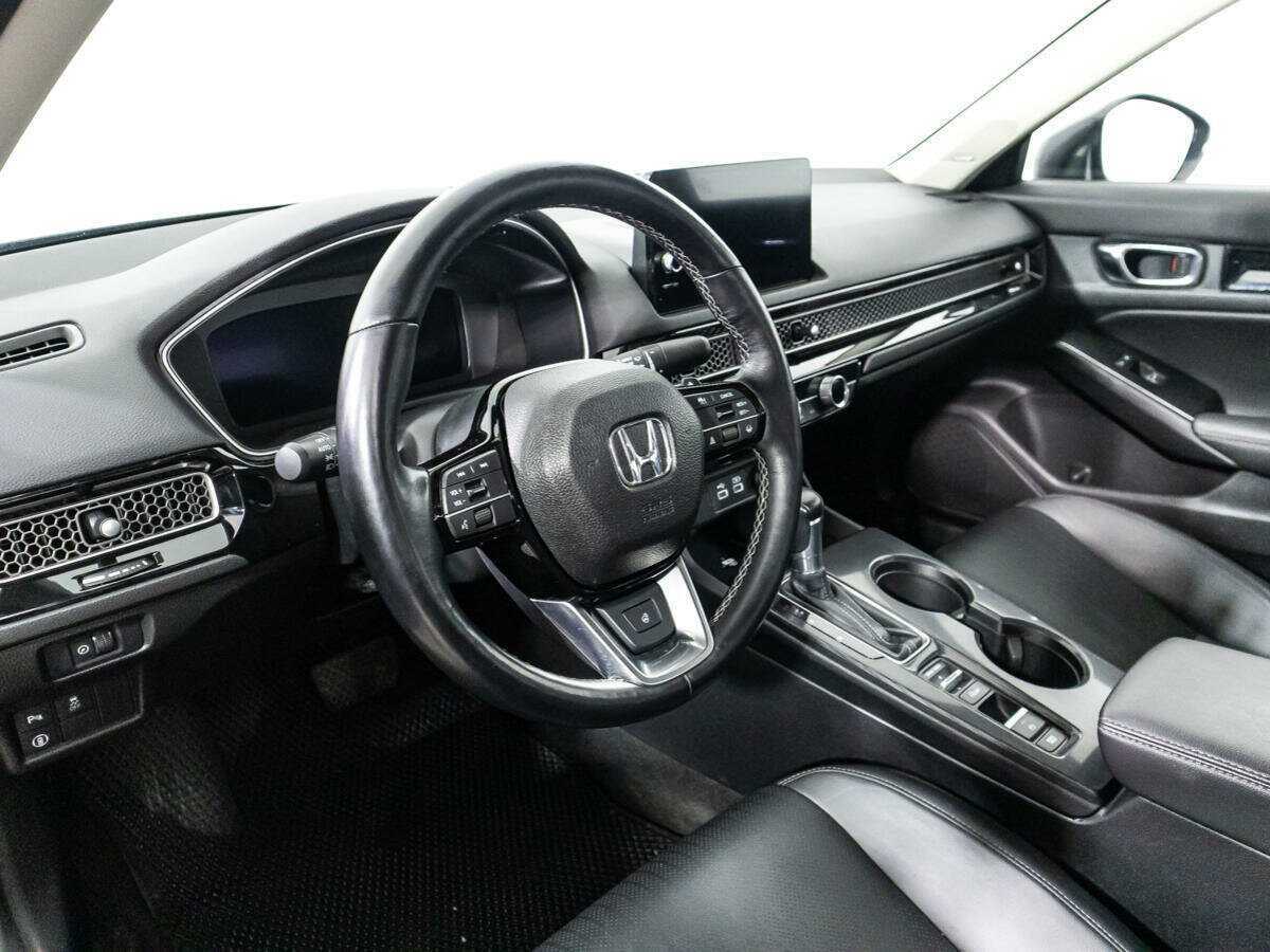 Honda Civic 2021 года с пробегом. Фото: #10